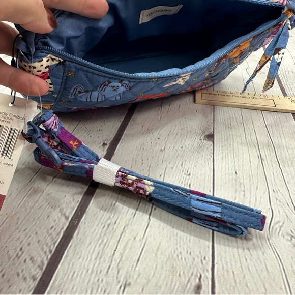 NWT Vera Bradley Blue bark park Mini Slouchy Crossbody quilted cotton purse bag - Picture 7 of 9